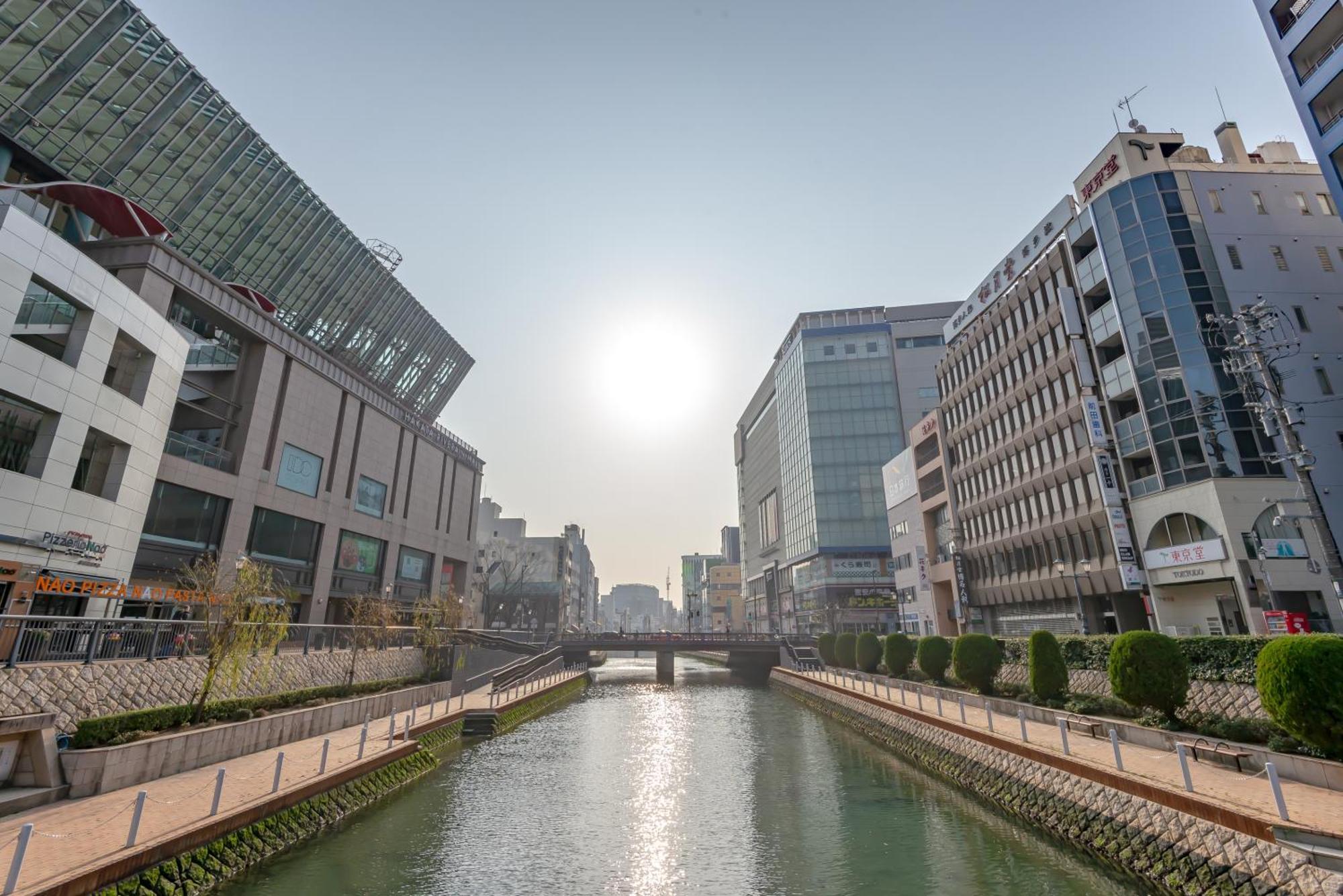 Hotel Okura Fukuoka Fukuoka  Eksteriør billede The Nakagawa River
