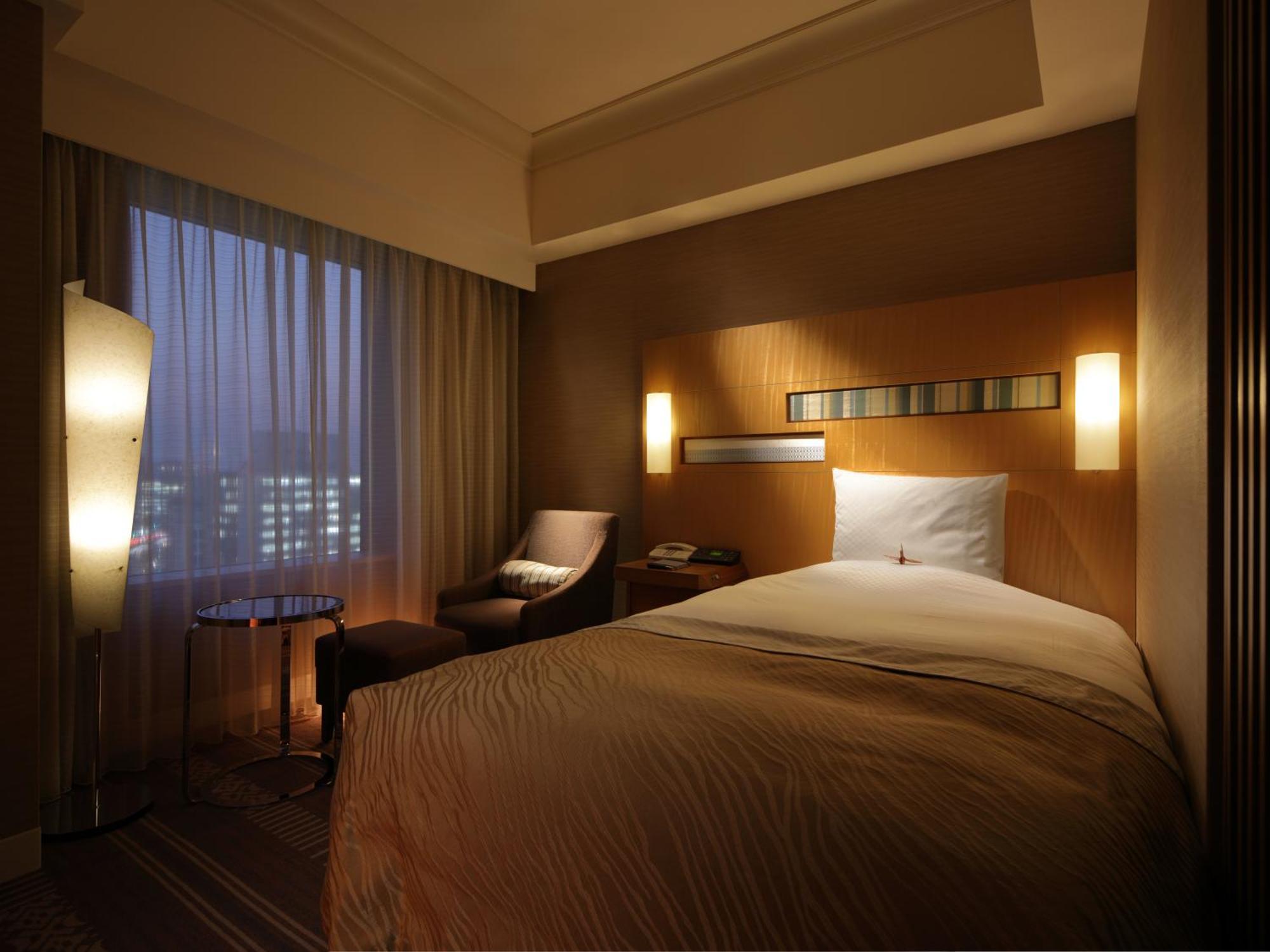 Hotel Okura Fukuoka Fukuoka  Eksteriør billede A room at the hotel